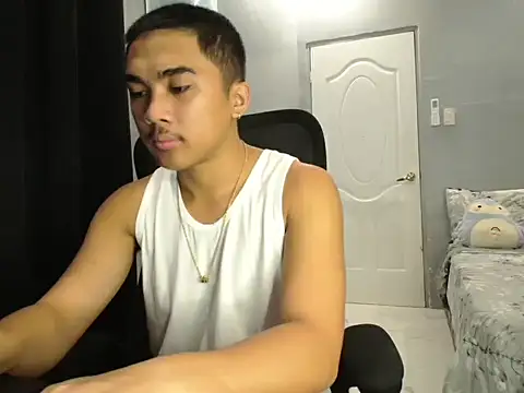 Snapshot of pinoyAdrianneXXX chatting on 10.15.25 pinoyAdrianneXXX online show from 10.15.25