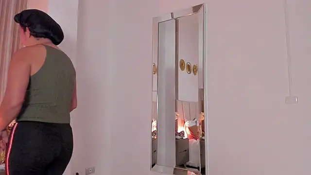 Rachell Jamess online show from 09.09.25