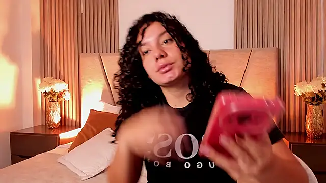 Rachell Jamess online show from 09.22.25