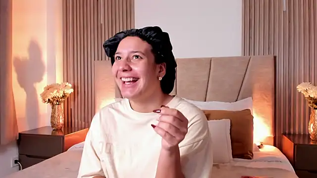 Rachell Jamess online show from 10.03.25