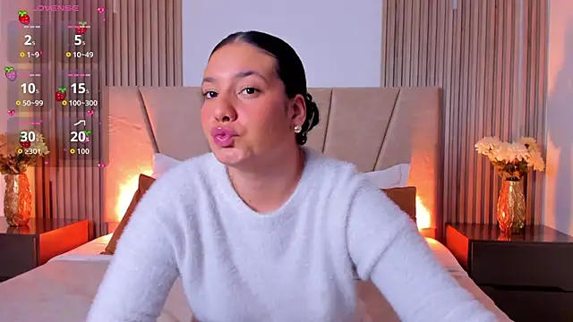 Rachell Jamess online show from 10.06.25