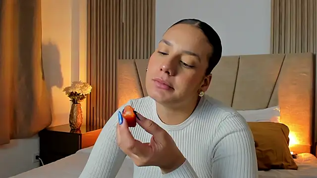 Rachell Jamess online show from 10.14.25