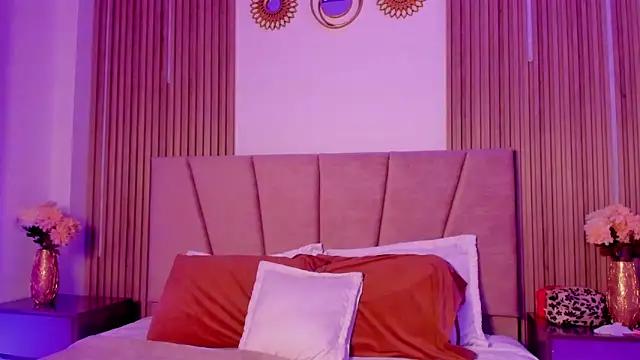 Rachell Jamess online show from 11.13.25