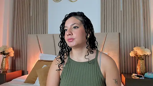 Rachell Jamess online show from 11.22.25