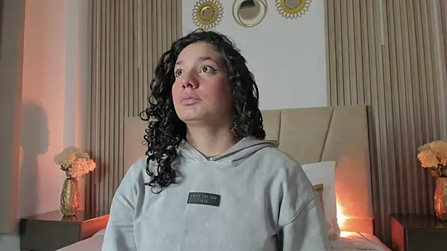 Rachell Jamess online show from 12.05.25