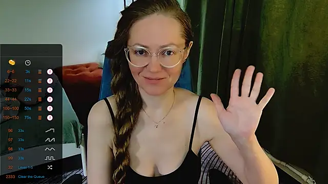 Snapshot of _Goldilocks_ chatting on 09.22.25  Goldilocks  online show from 09.22.25