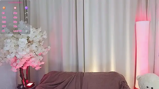 Janet Jee online show from 10.25.25