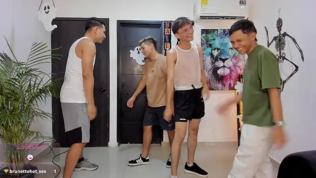 Snapshot of Bisexlifehot__ chatting on 10.13.25 Bisexlifehot online show from 10.13.25