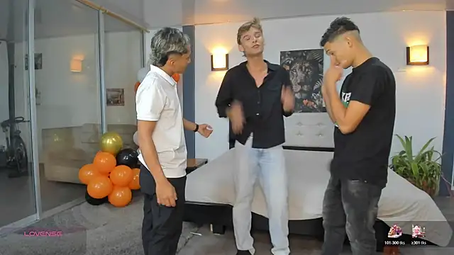 Snapshot of Bisexlifehot__ chatting on 11.21.25 Bisexlifehot online show from 11.21.25