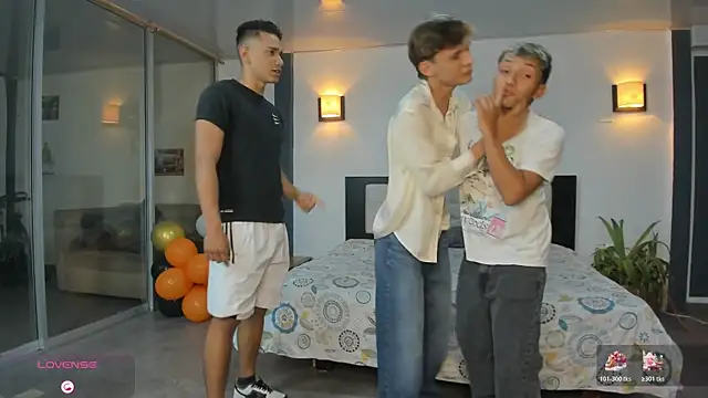 Snapshot of Bisexlifehot__ chatting on 11.22.25 Bisexlifehot online show from 11.22.25