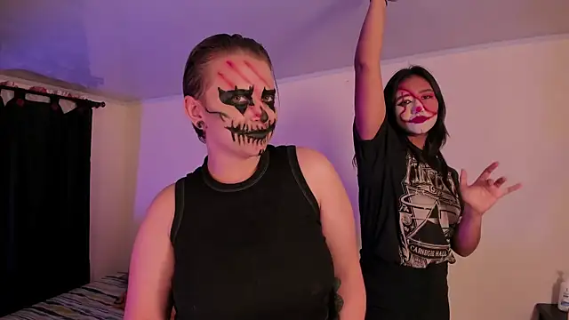 Snapshot of CrazyCakes_ chatting on 10.31.25 CrazyCakes  online show from 10.31.25