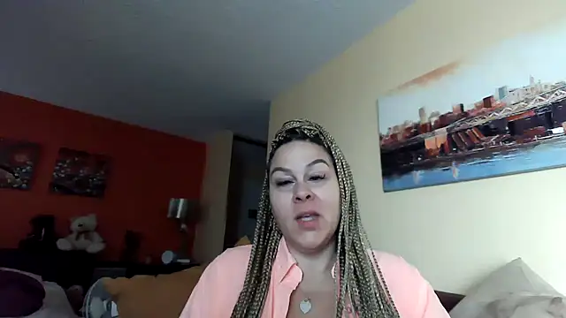 Snapshot of number1slut chatting on 12.19.24 number1slut online show from 12.19.24