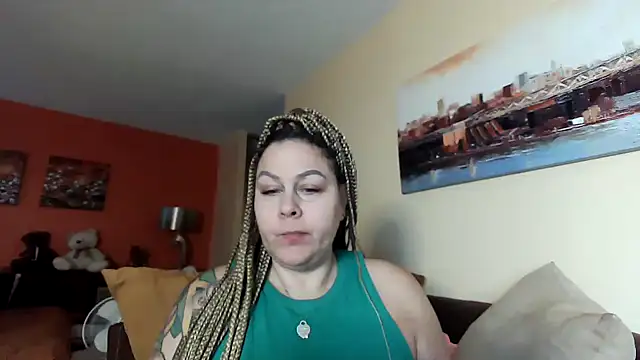 Snapshot of number1slut chatting on 01.02.25 number1slut online show from 01.02.25
