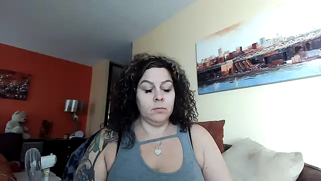 Snapshot of number1slut chatting on 02.19.25 number1slut online show from 02.19.25
