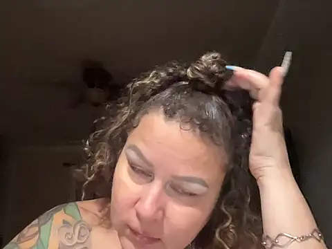 Snapshot of number1slut chatting on 10.22.25 number1slut online show from 10.22.25