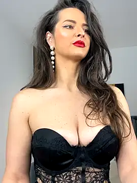 Snapshot of BarbaraXoXoX chatting on 11.26.25 BarbaraXoXoX online show from 11.26.25