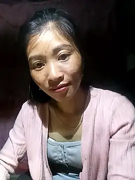 Snapshot of Phuongphuongg chatting on 09.25.25 Phuongphuongg online show from 09.25.25