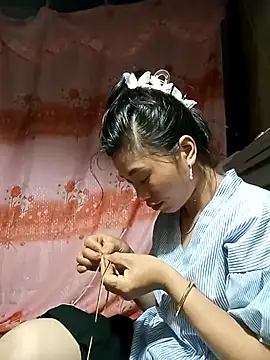 Snapshot of Phuongphuongg chatting on 10.02.25 Phuongphuongg online show from 10.02.25