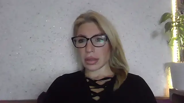 fox red lady7 online show from 11.06.25