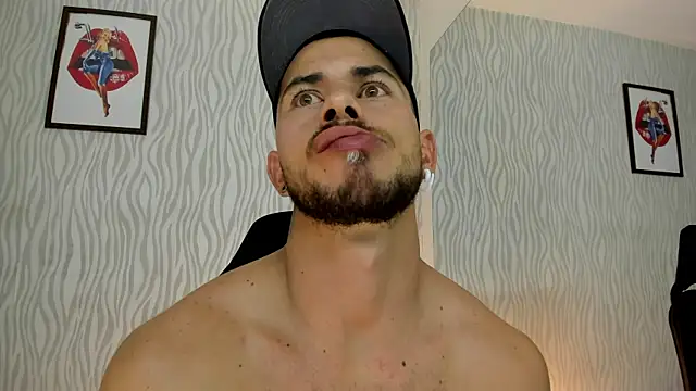 Snapshot of dylan_jacobx chatting on 10.14.25 dylan jacobx online show from 10.14.25