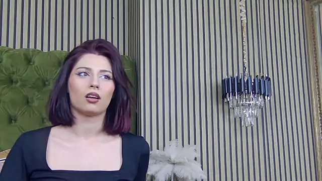 LunaHart online show from 11.28.25