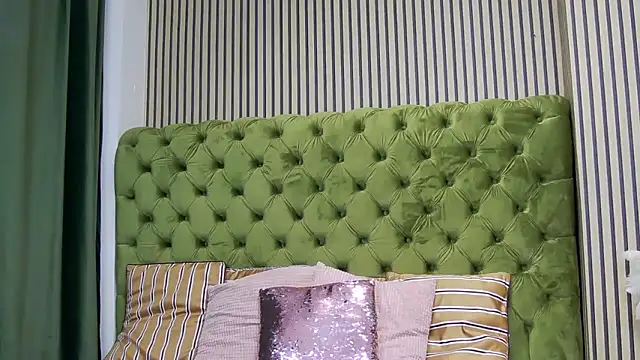 LunaHart online show from 12.01.25