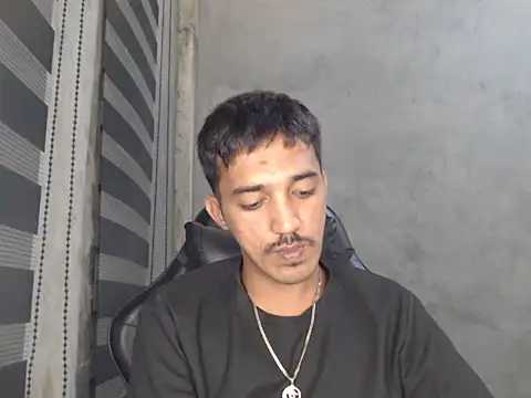 Snapshot of RowyCam chatting on 09.15.25 RowyCam online show from 09.15.25