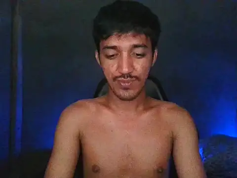 Snapshot of RowyCam chatting on 10.28.25 RowyCam online show from 10.28.25