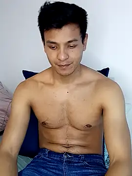 Snapshot of Valois2025 chatting on 10.11.25 Valois2025 online show from 10.11.25