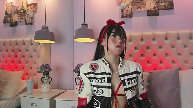 Snapshot of athziry_g chatting on 09.14.25 athziry g online show from 09.14.25