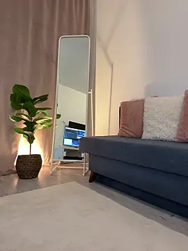 Snapshot of Sandra_Jo chatting on 10.27.25 Sandra Jo online show from 10.27.25