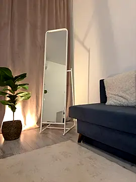 Snapshot of Sandra_Jo chatting on 11.27.25 Sandra Jo online show from 11.27.25