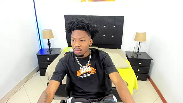 Snapshot of maikol_monstercock chatting on 09.12.25 maikol monstercock online show from 09.12.25