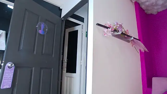 Snapshot of lauren-carterr chatting on 09.27.25 lauren-carterr online show from 09.27.25