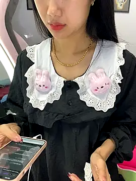 Snapshot of Sexlove_bb chatting on 10.05.25 Sexlove bb online show from 10.05.25