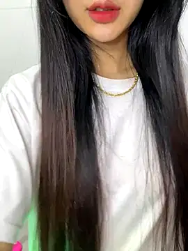 Snapshot of Sexlove_bb chatting on 11.28.25 Sexlove bb online show from 11.28.25