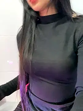 Snapshot of Sexlove_bb chatting on 12.05.25 Sexlove bb online show from 12.05.25