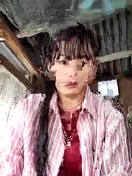 Snapshot of Sunyinn chatting on 09.18.25 Sunyinn online show from 09.18.25
