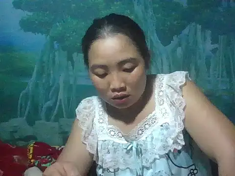 Snapshot of PhamPhung chatting on 09.26.25 PhamPhung online show from 09.26.25