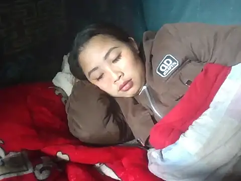 PhamPhung online show from 11.03.25