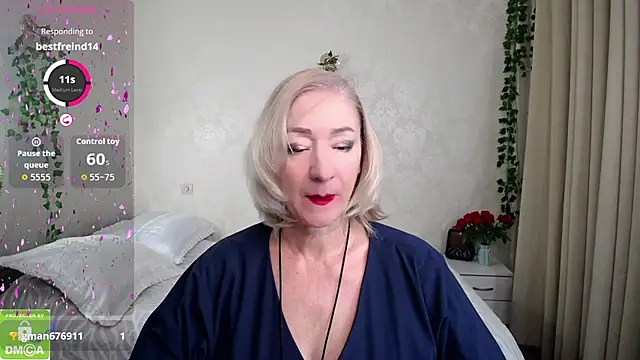 Snapshot of hunters_woman chatting on 11.03.25 hunters woman online show from 11.03.25