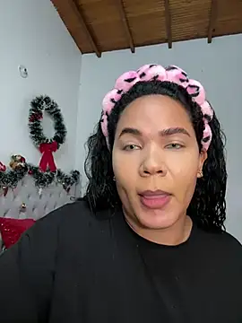 kristal benet online show from 12.04.24