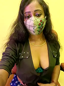 Snapshot of Puja-baby chatting on 09.11.25 Puja-baby online show from 09.11.25