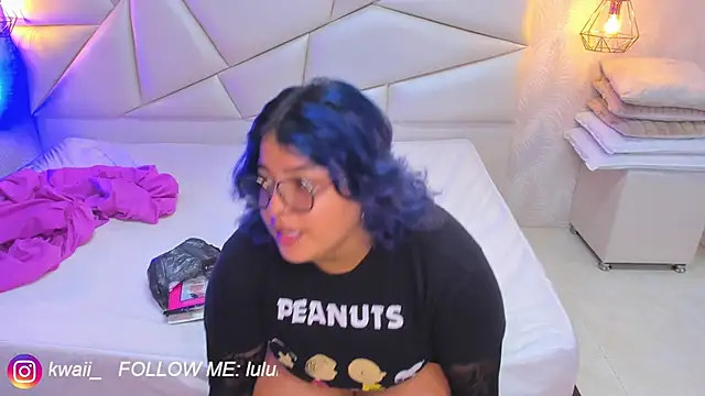 lulukawai16 online show from 11.15.25