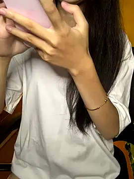 Nhinhi18 online show from 10.03.25