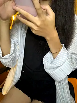 Nhinhi18 online show from 10.04.25