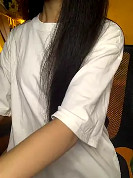 Nhinhi18 online show from 10.08.25