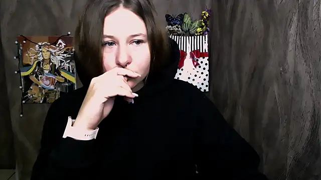 Snapshot of Linda_S_ chatting on 09.25.25 Linda S online show from 09.25.25