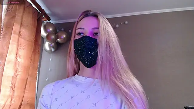 Iris lave online show from 11.04.25