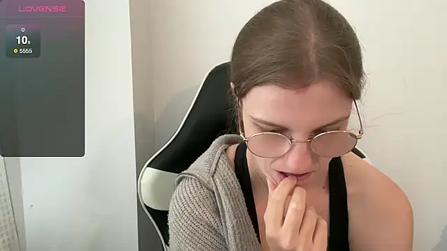 BustyKellyXXX online show from 11.13.25